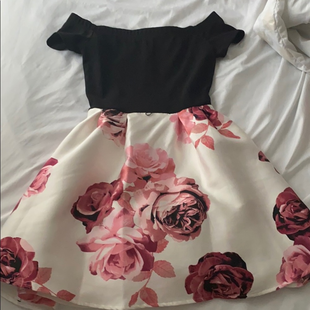 Mini dress